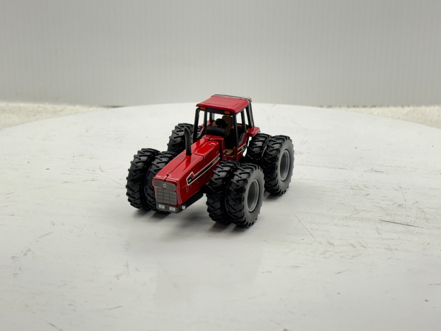 1/64 International 6588