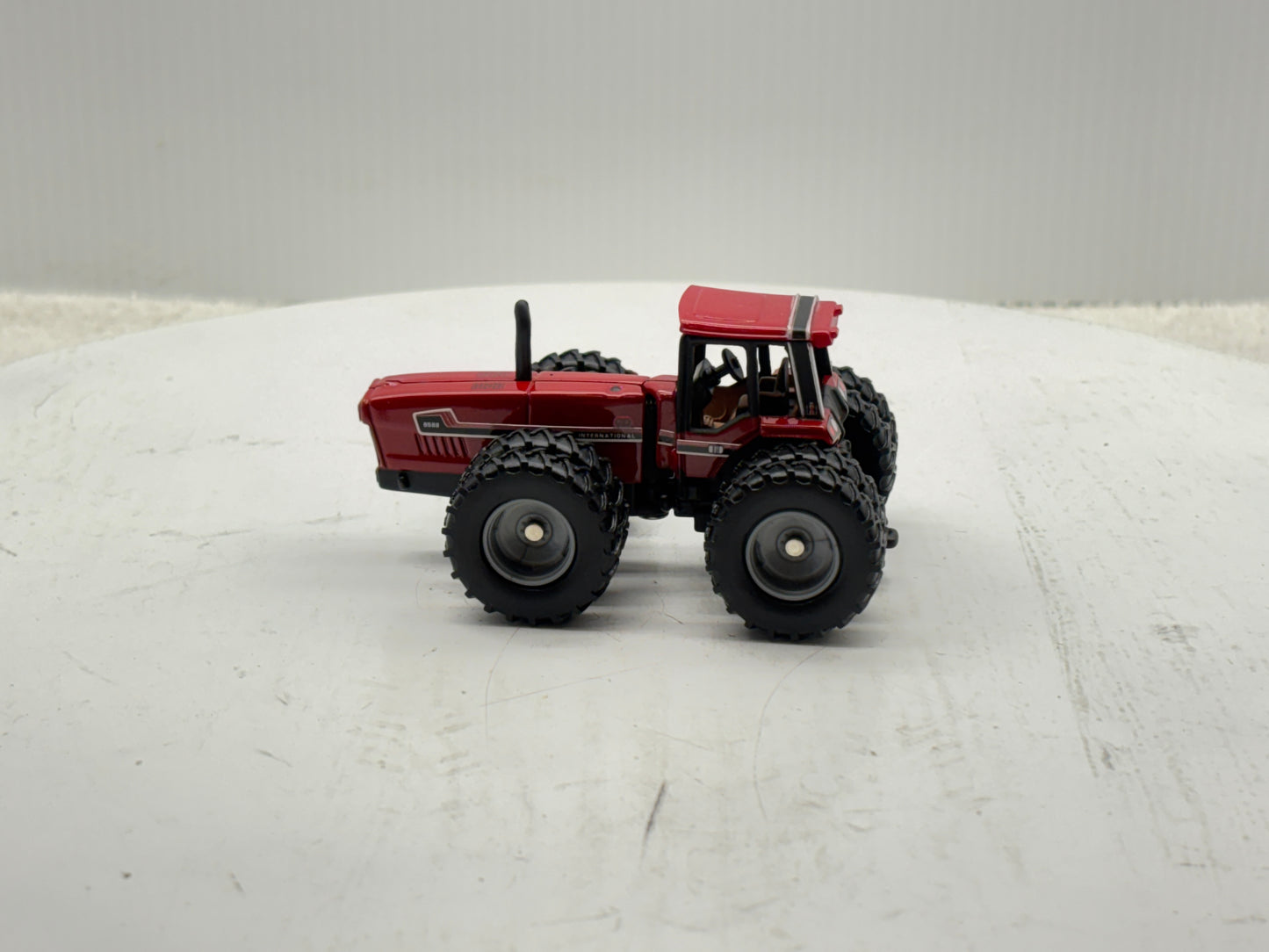1/64 International 6588