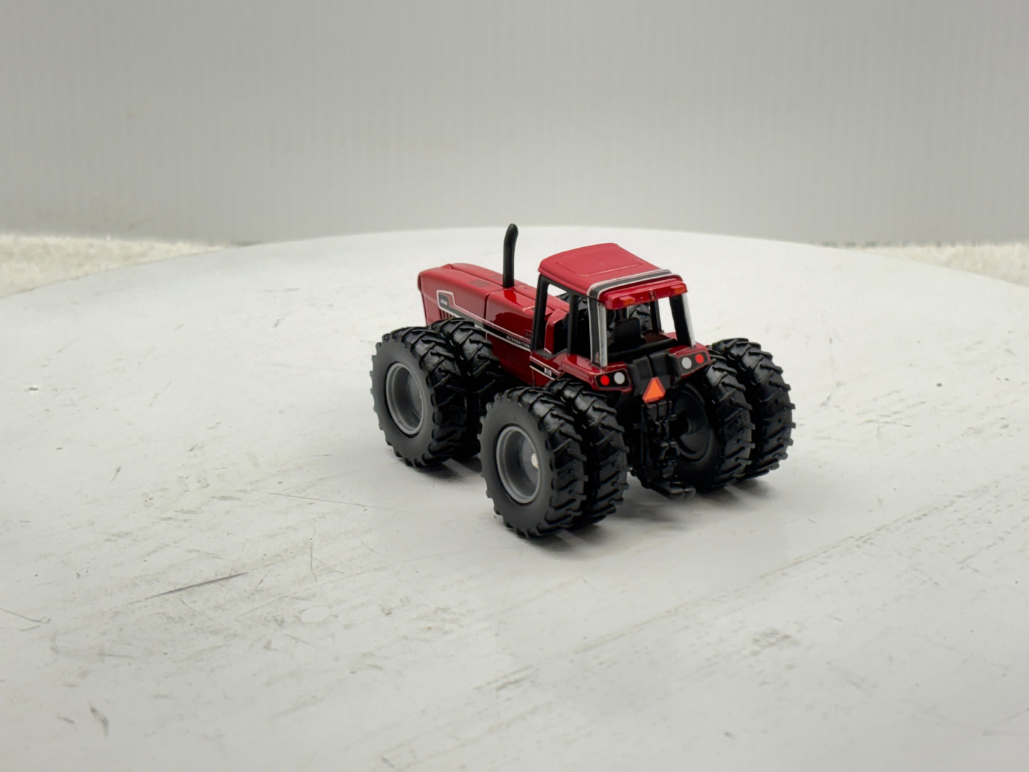 1/64 International 6588