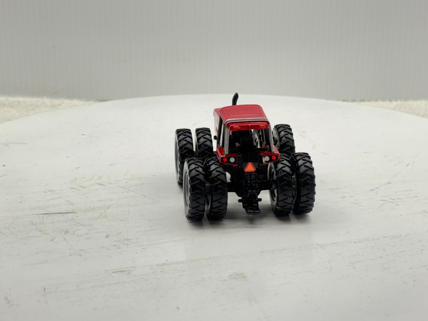 1/64 International 6588