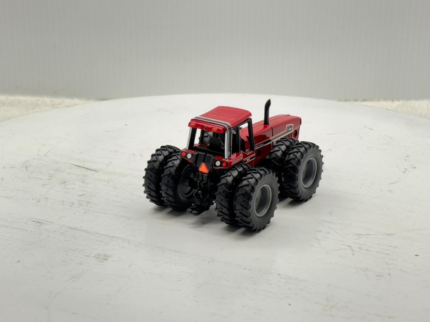1/64 International 6588