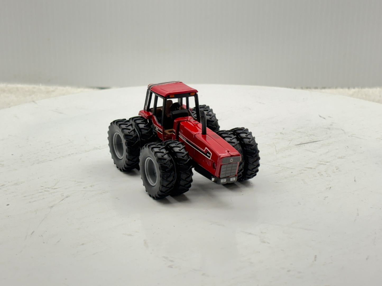 1/64 International 6588