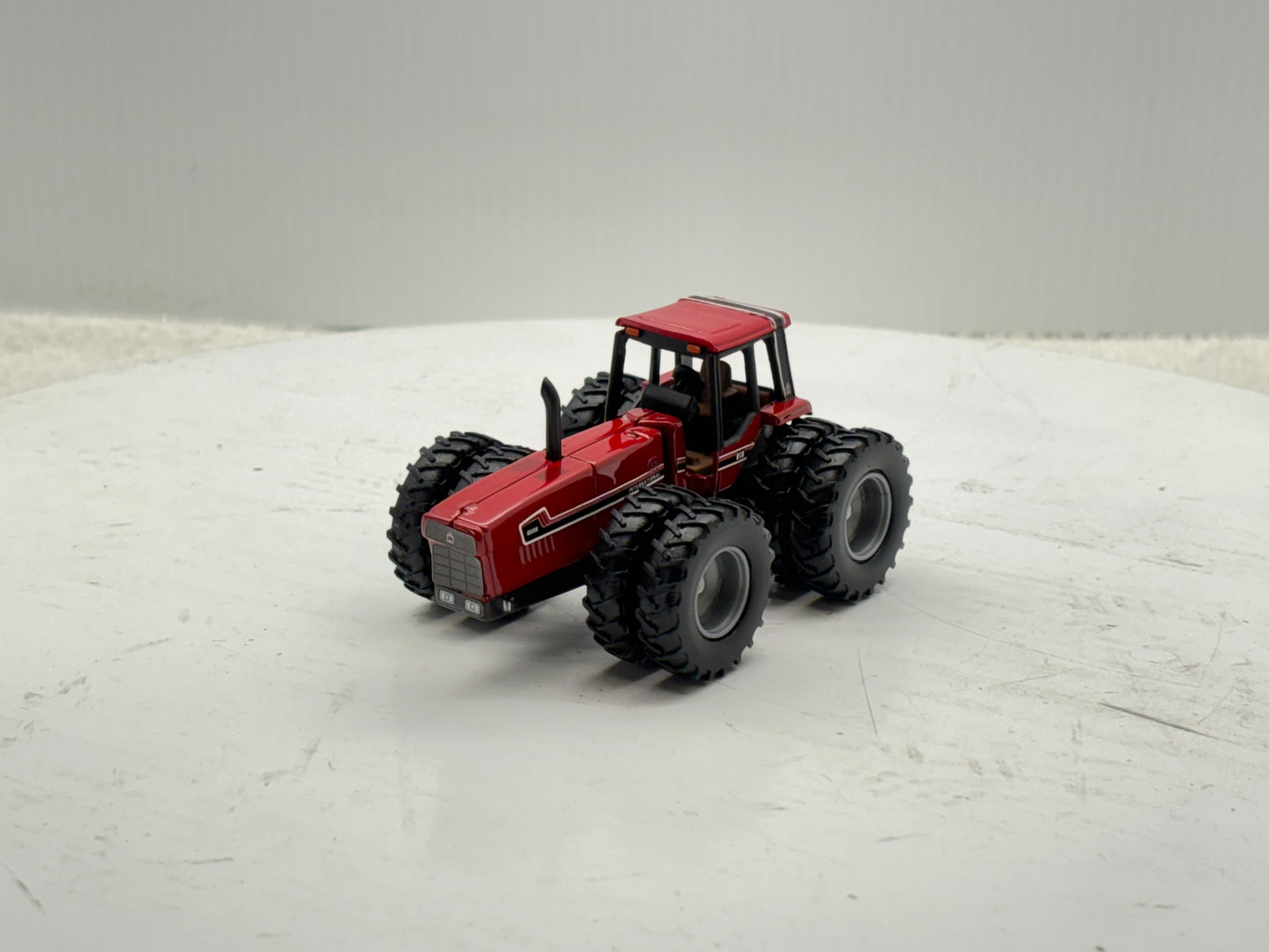 1/64 International 6588