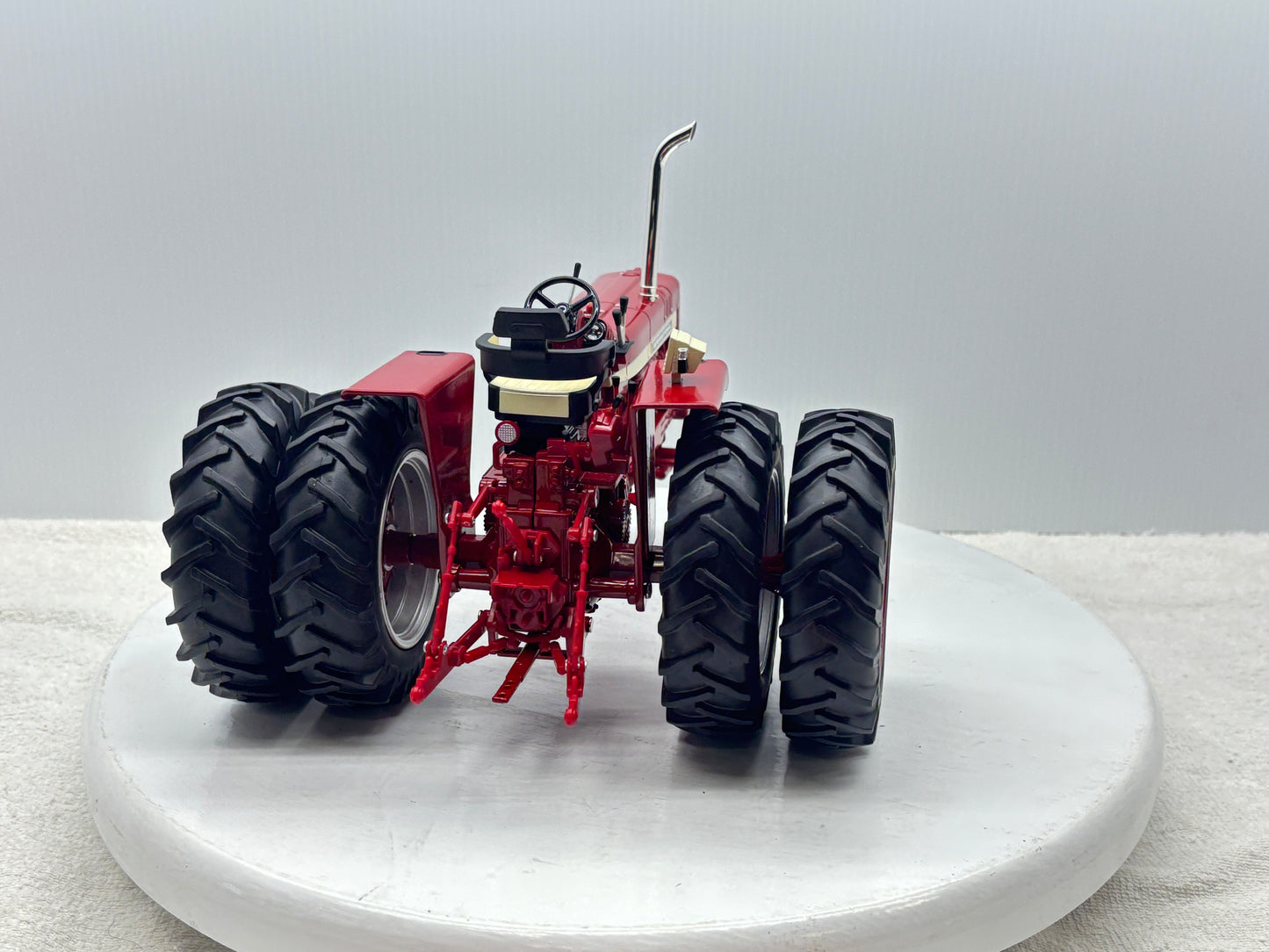 1/16 International 856 Power Series