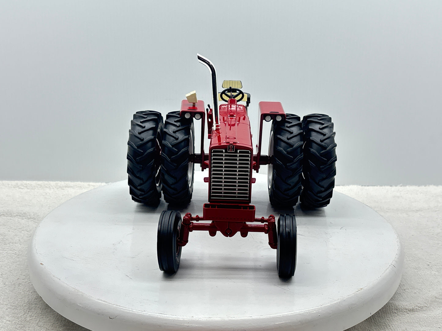 1/16 International 856 Power Series