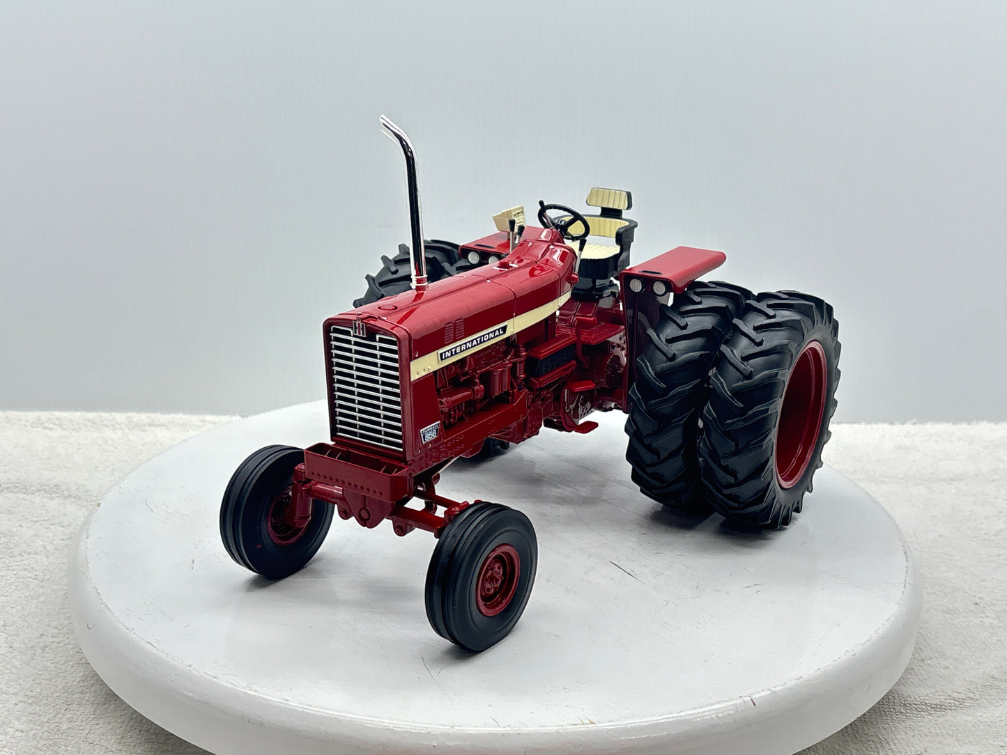 1/16 International 856 Power Series