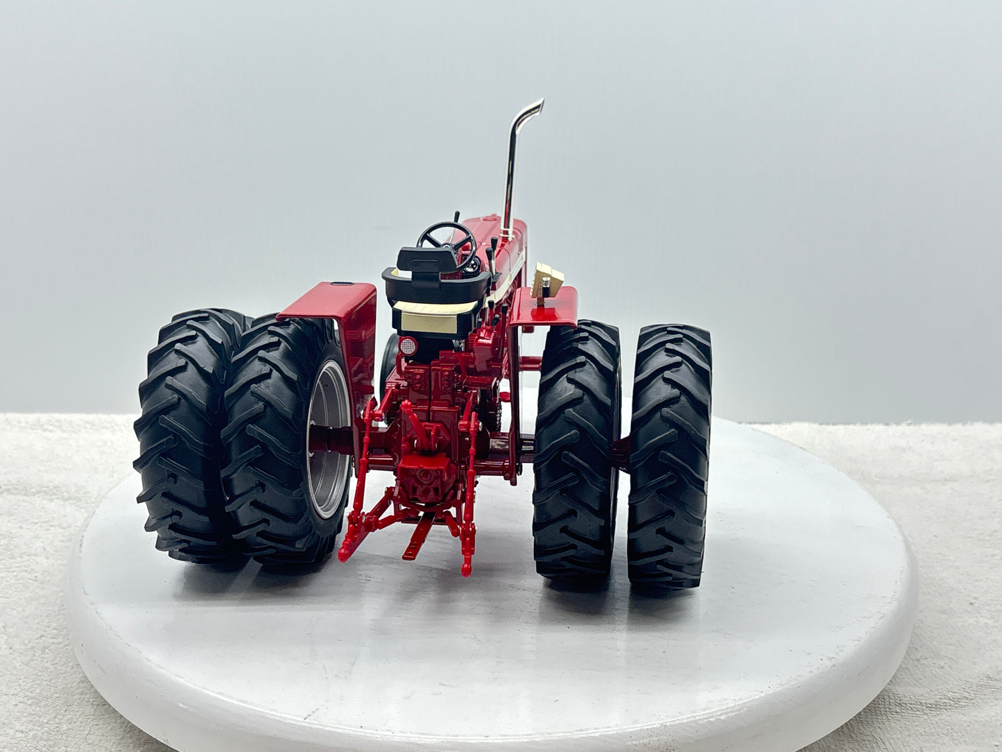 1/16 International 856 Power Series