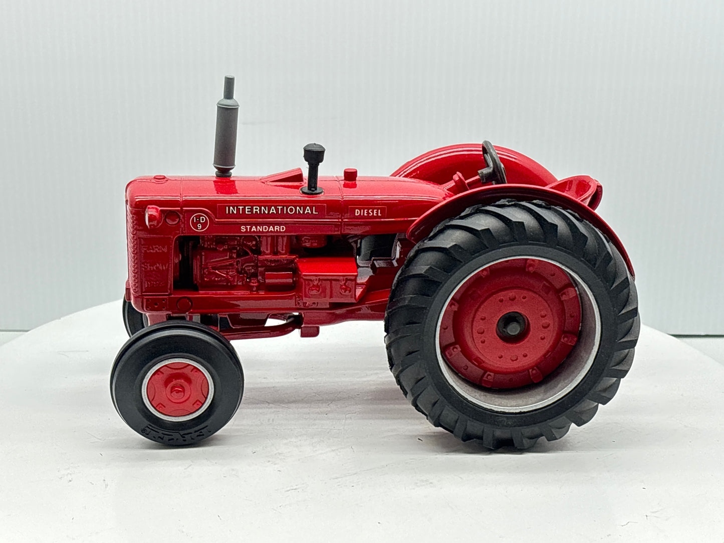 1/16 International ID-9