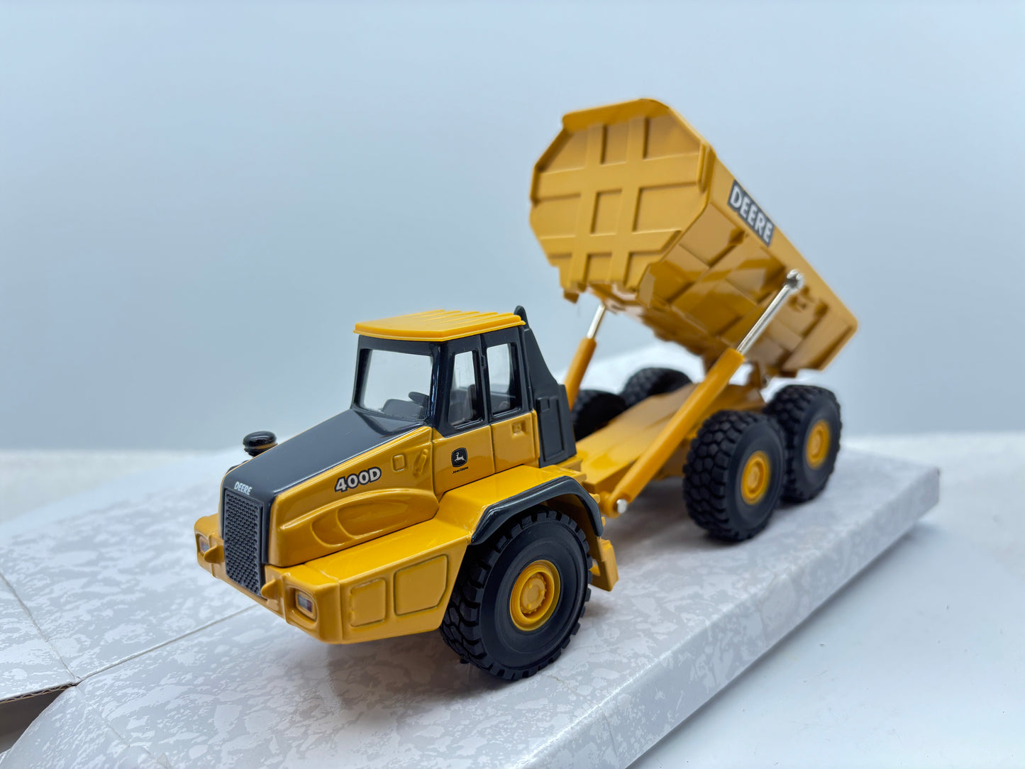 1/50 John Deere 400D