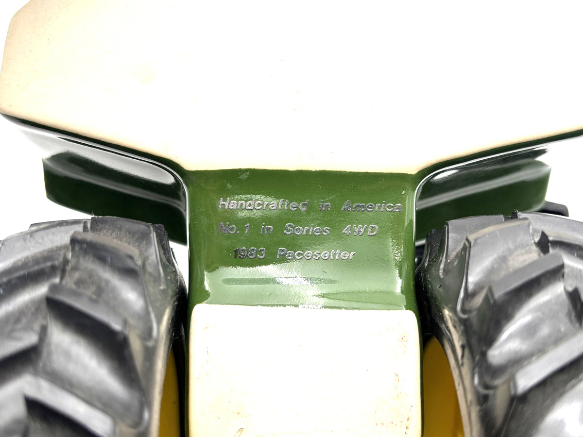 1/16 John Deere 4WD Decanter