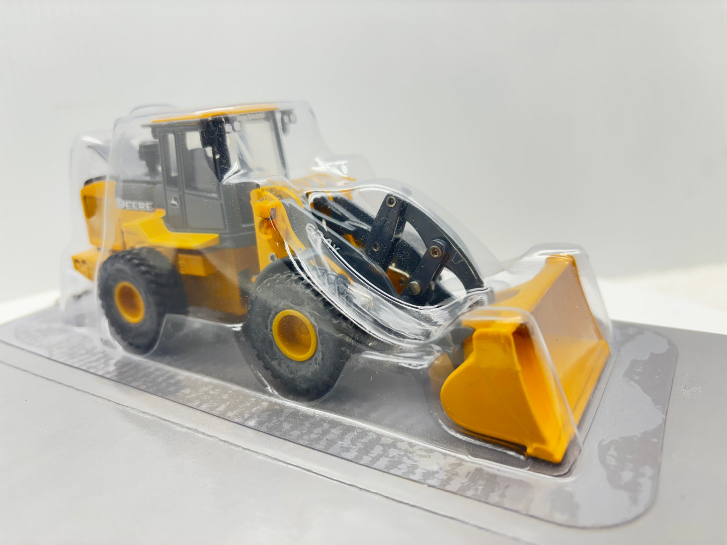 150 John Deere 624K