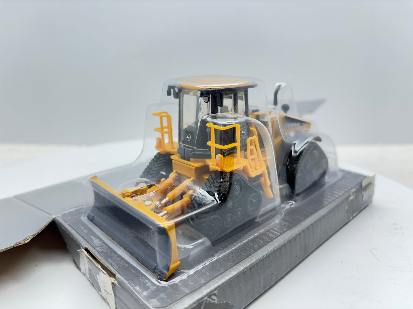1/50 John Deere 764