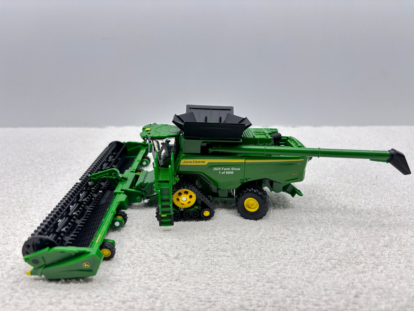 1/64 John Deere S7 900 Farm Show