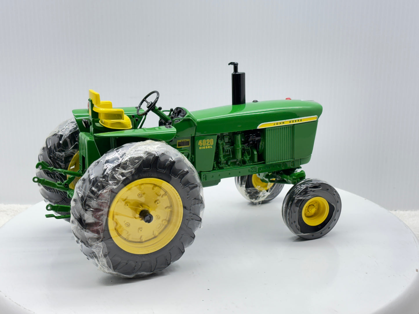 1/16 John Deere 4020 Precision
