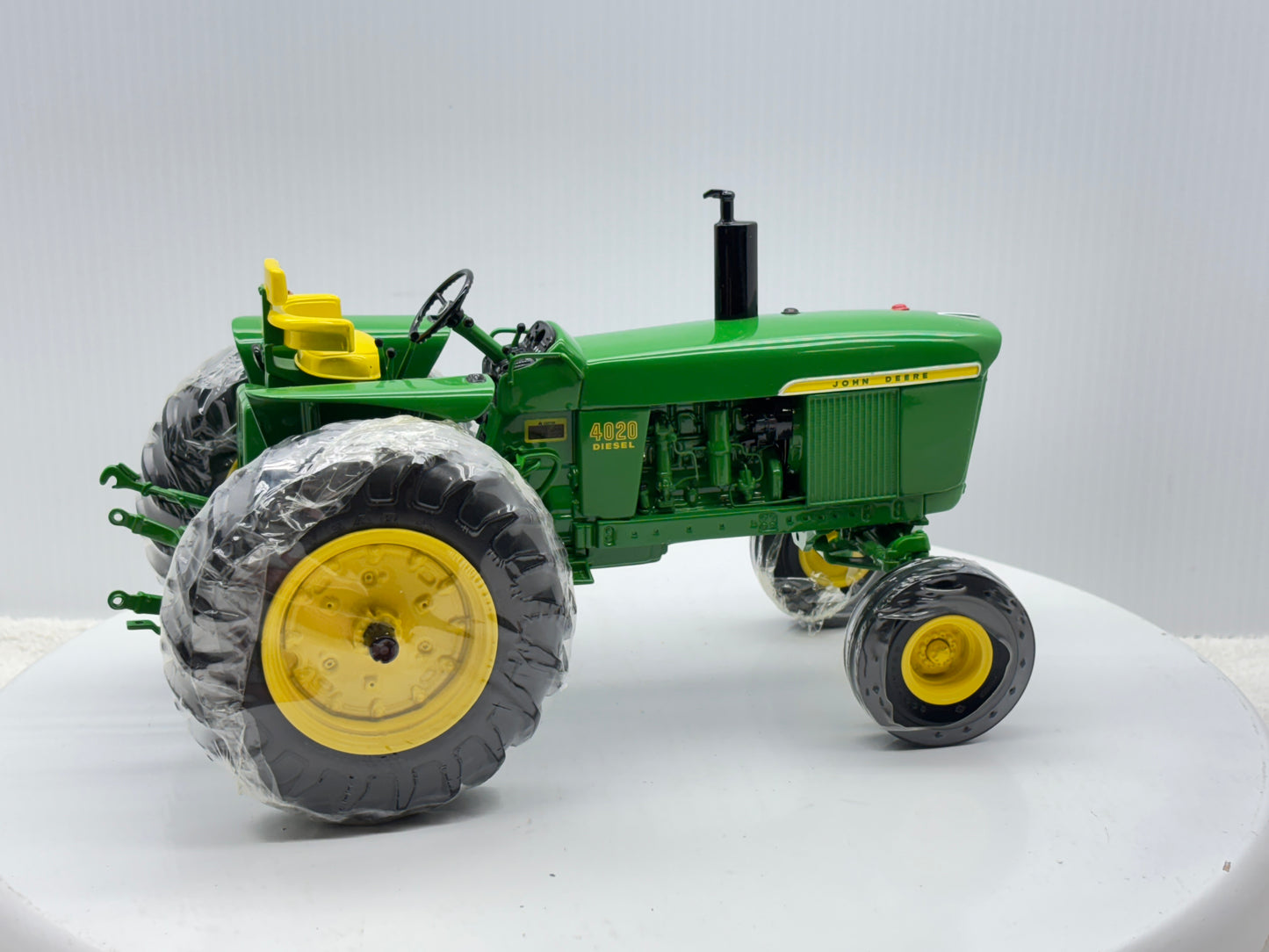 1/16 John Deere 4020 Precision