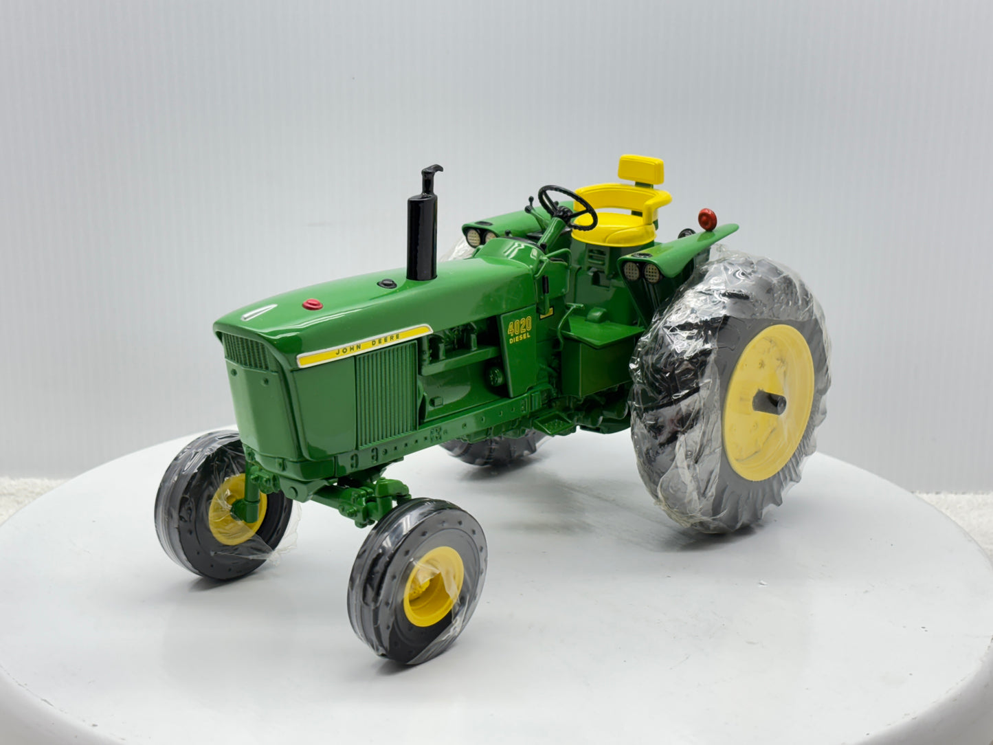 1/16 John Deere 4020 Precision