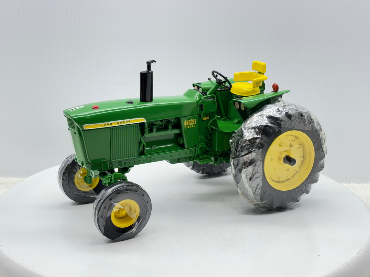 1/16 John Deere 4020 Precision
