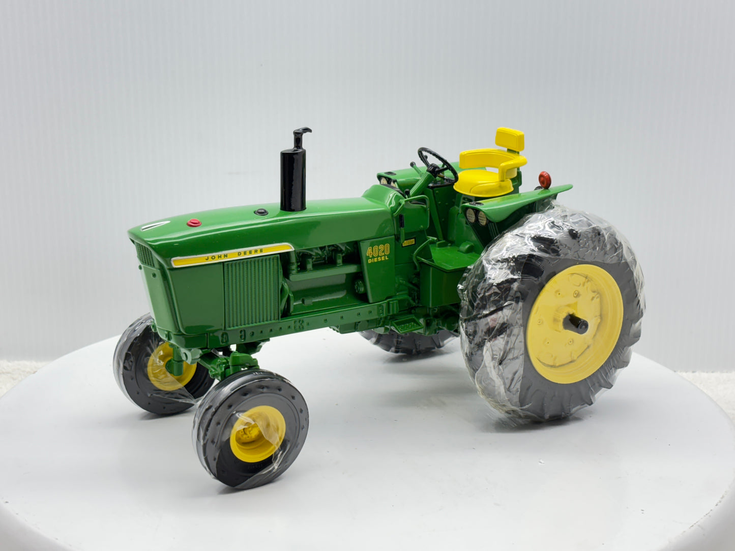1/16 John Deere 4020 Precision