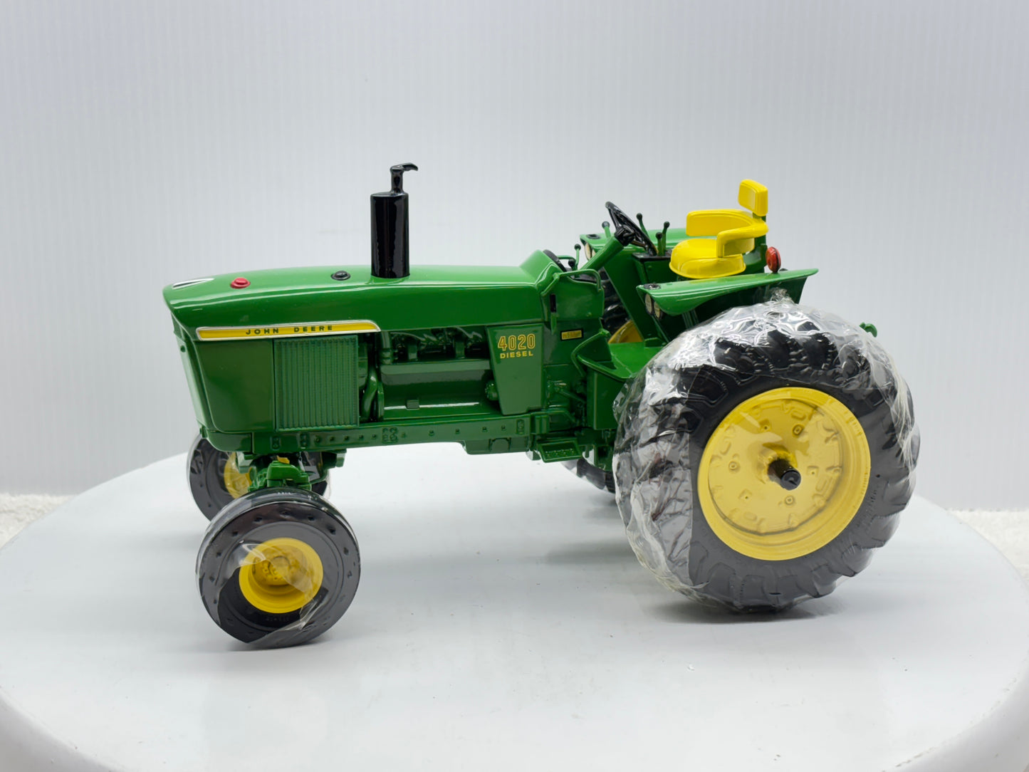 1/16 John Deere 4020 Precision