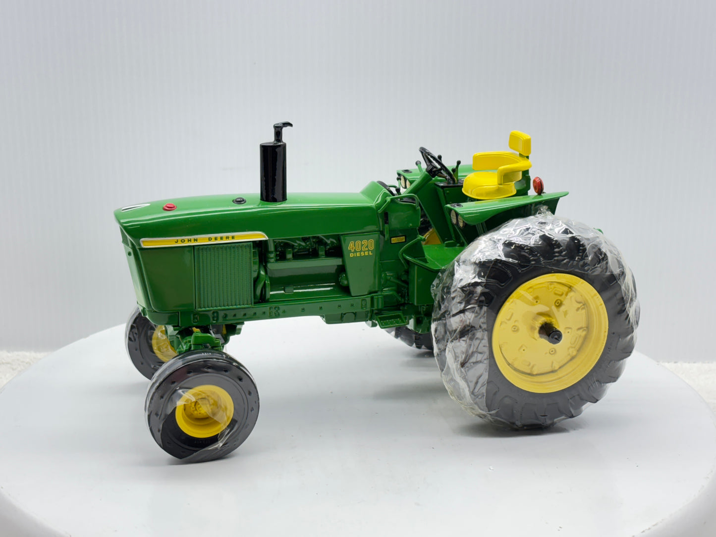 1/16 John Deere 4020 Precision