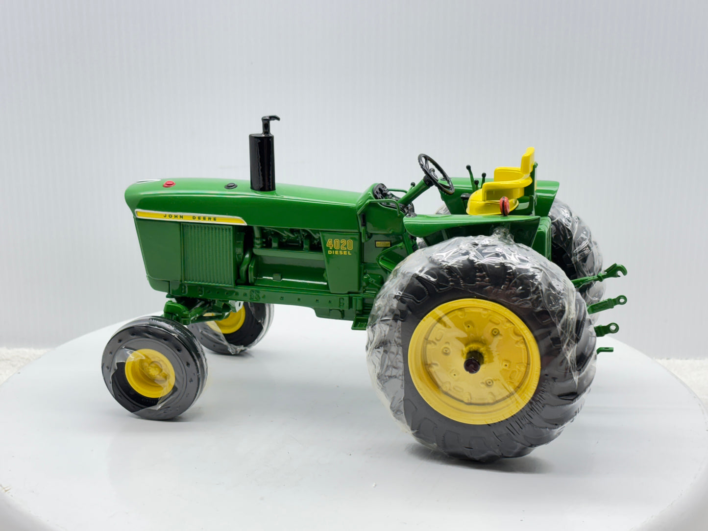 1/16 John Deere 4020 Precision