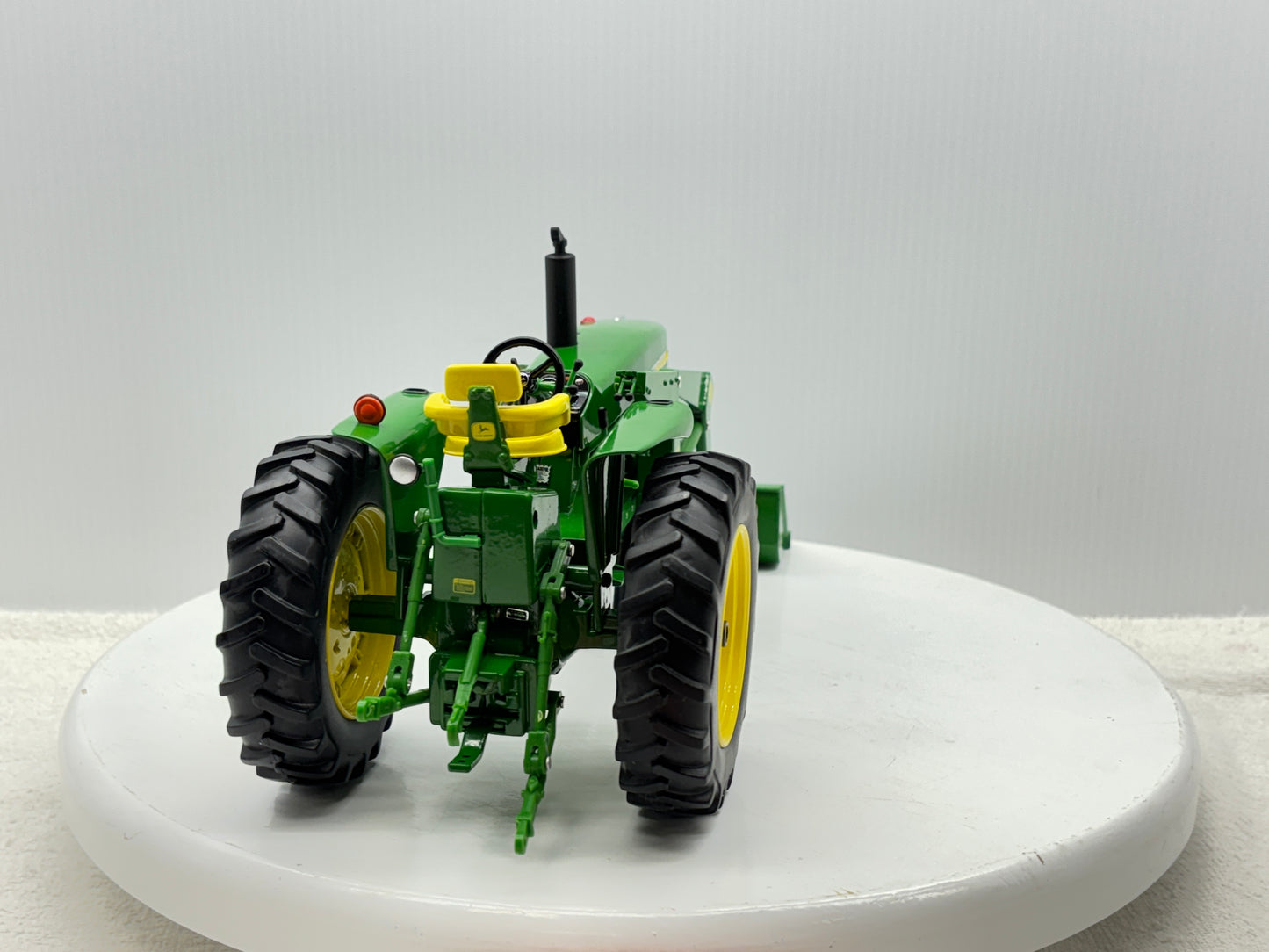 1/16 John Deere 4020 with 48 Loader