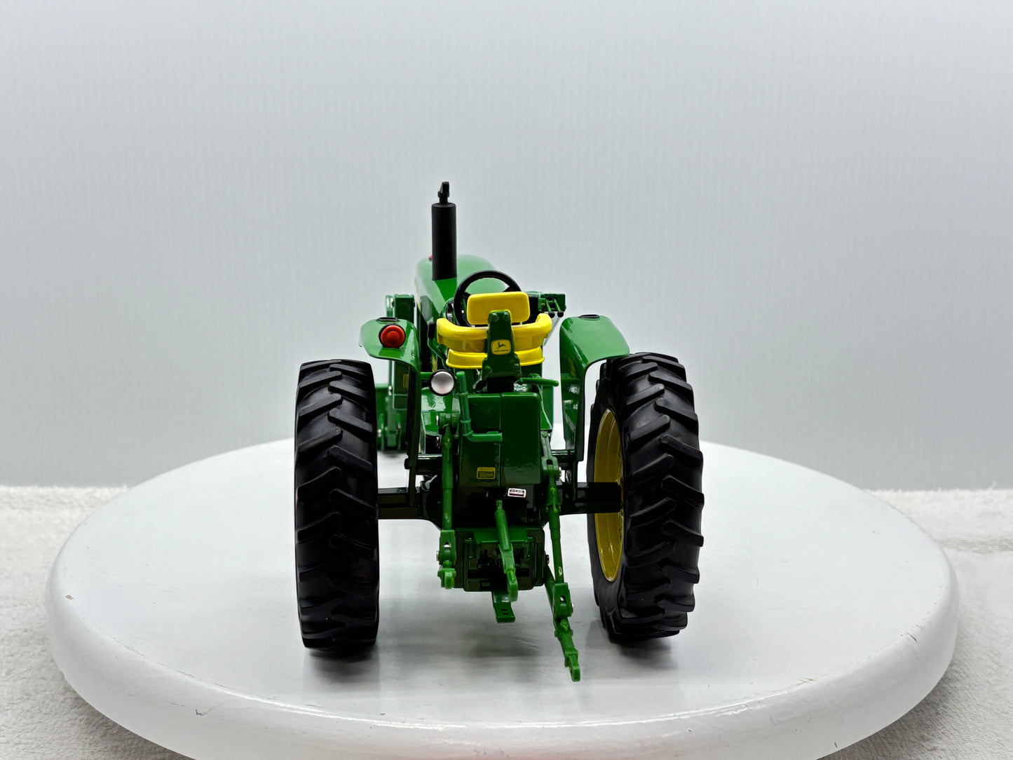 1/16 John Deere 4020 with 48 Loader