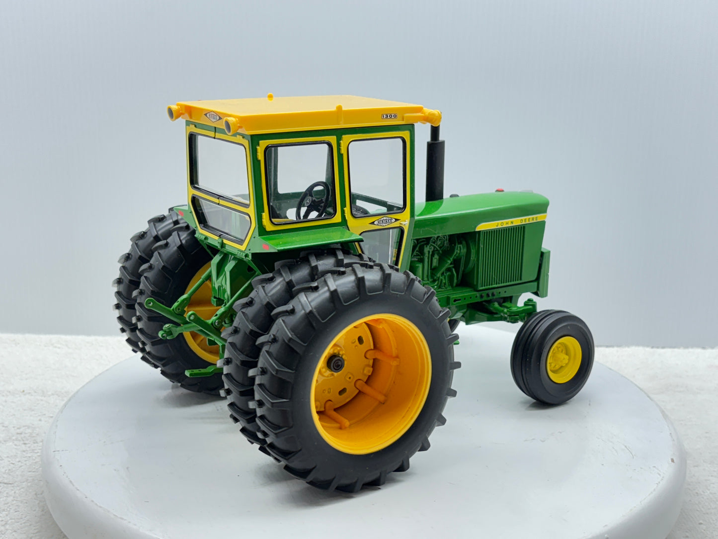 1/16 John Deere 4520 200th