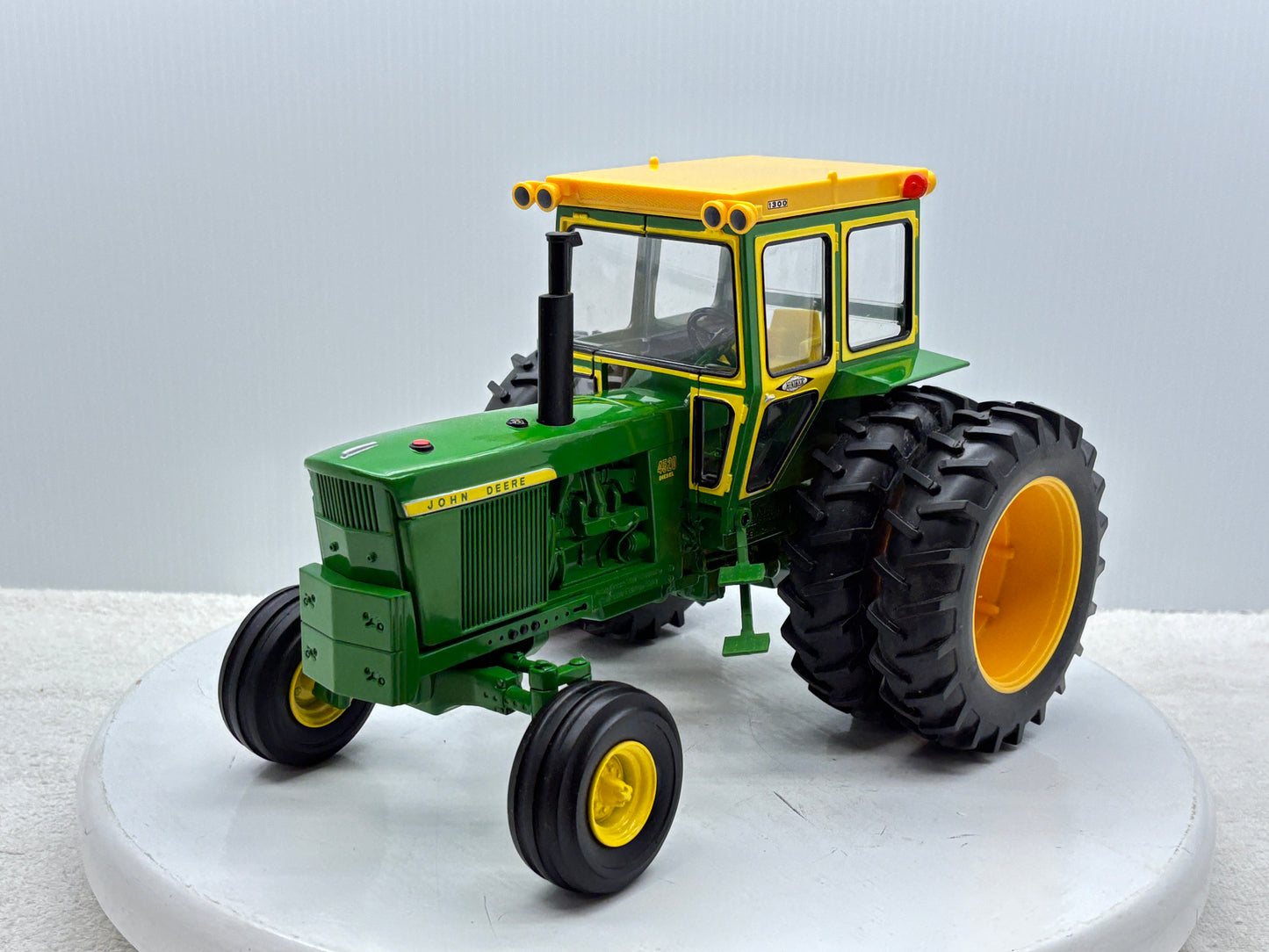 1/16 John Deere 4520 200th