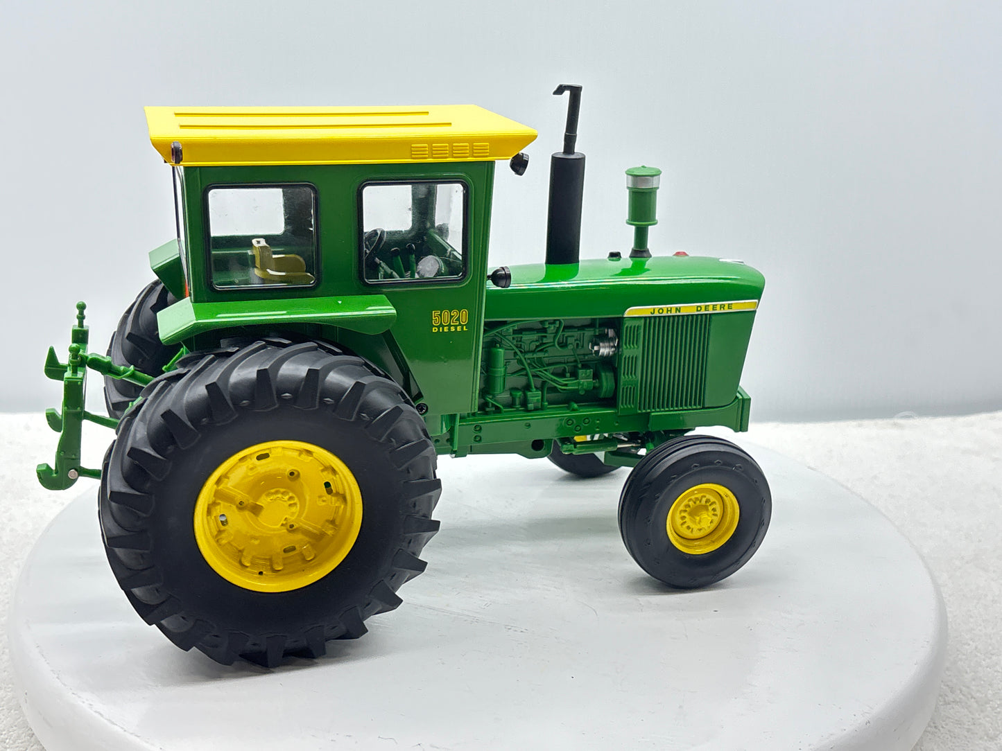 1/16 John Deere 5020 Two Cylinder Club