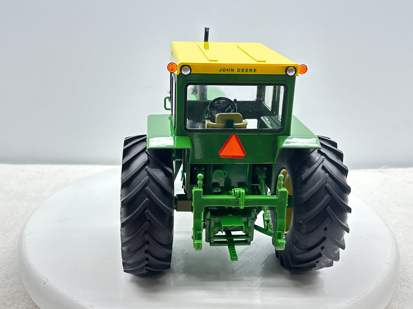 1/16 John Deere 5020 Two Cylinder Club