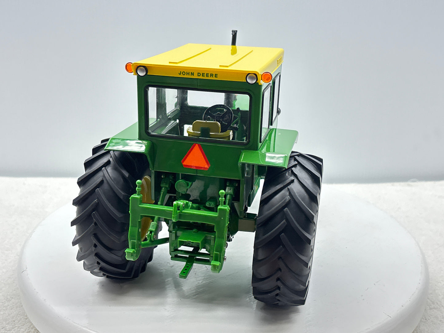 1/16 John Deere 5020 Two Cylinder Club