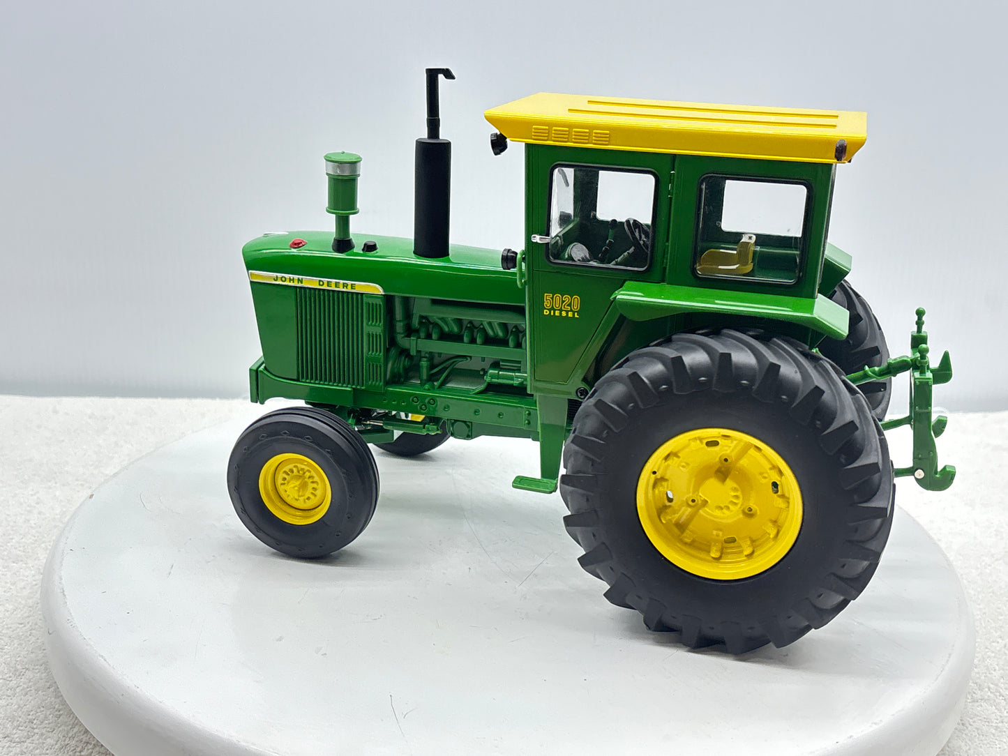 1/16 John Deere 5020 Two Cylinder Club