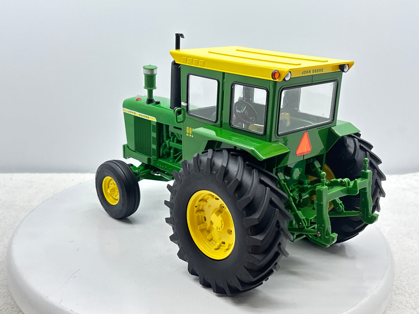 1/16 John Deere 5020 Two Cylinder Club