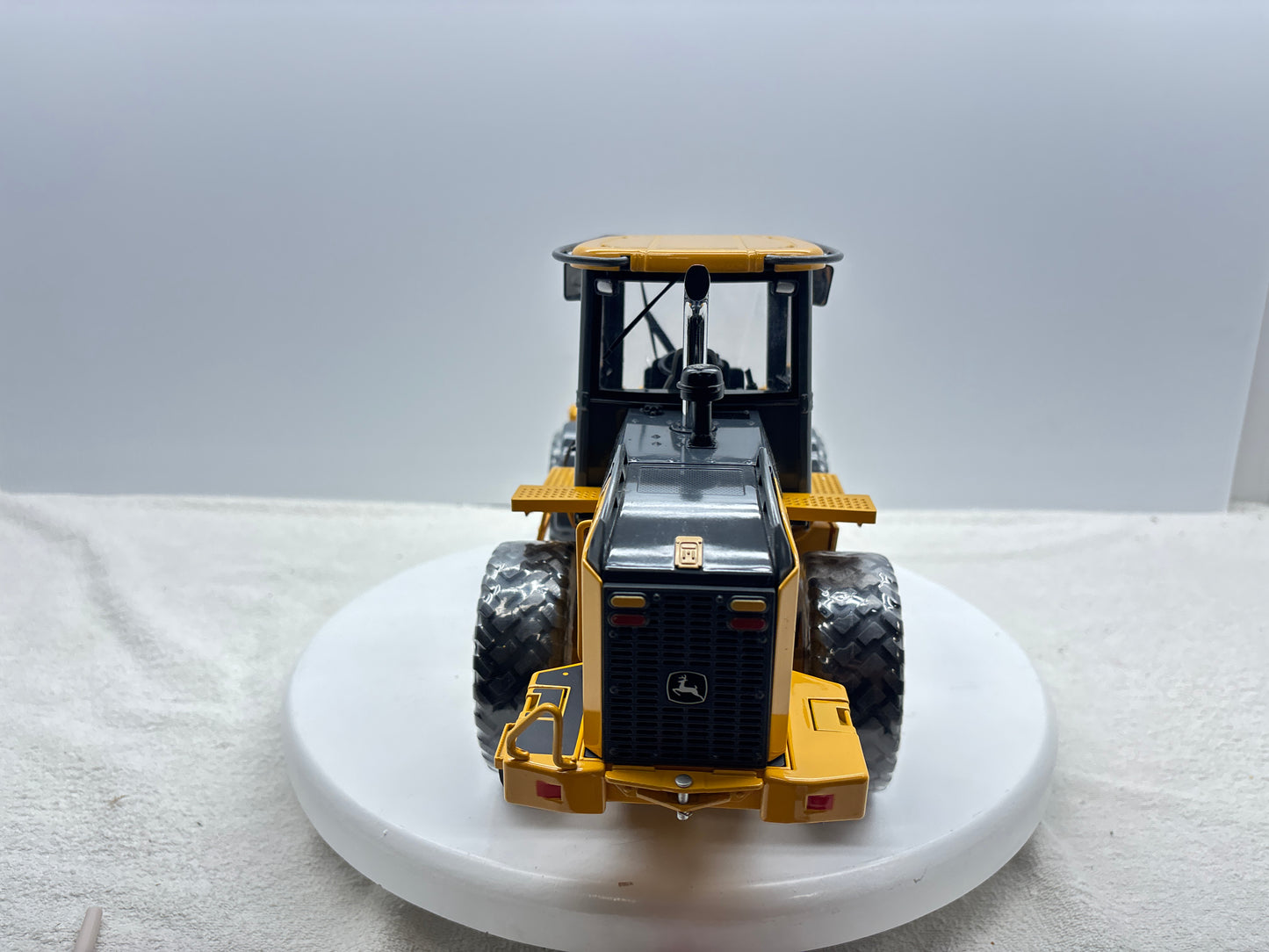 1/16 John Deere 544J