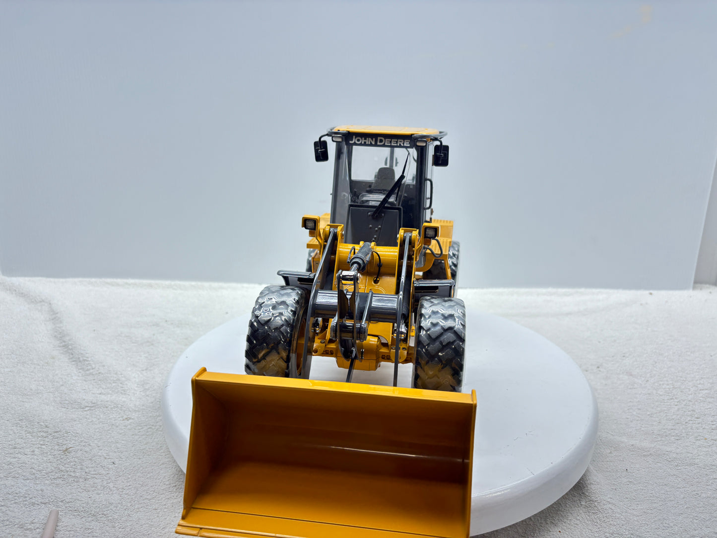 1/16 John Deere 544J