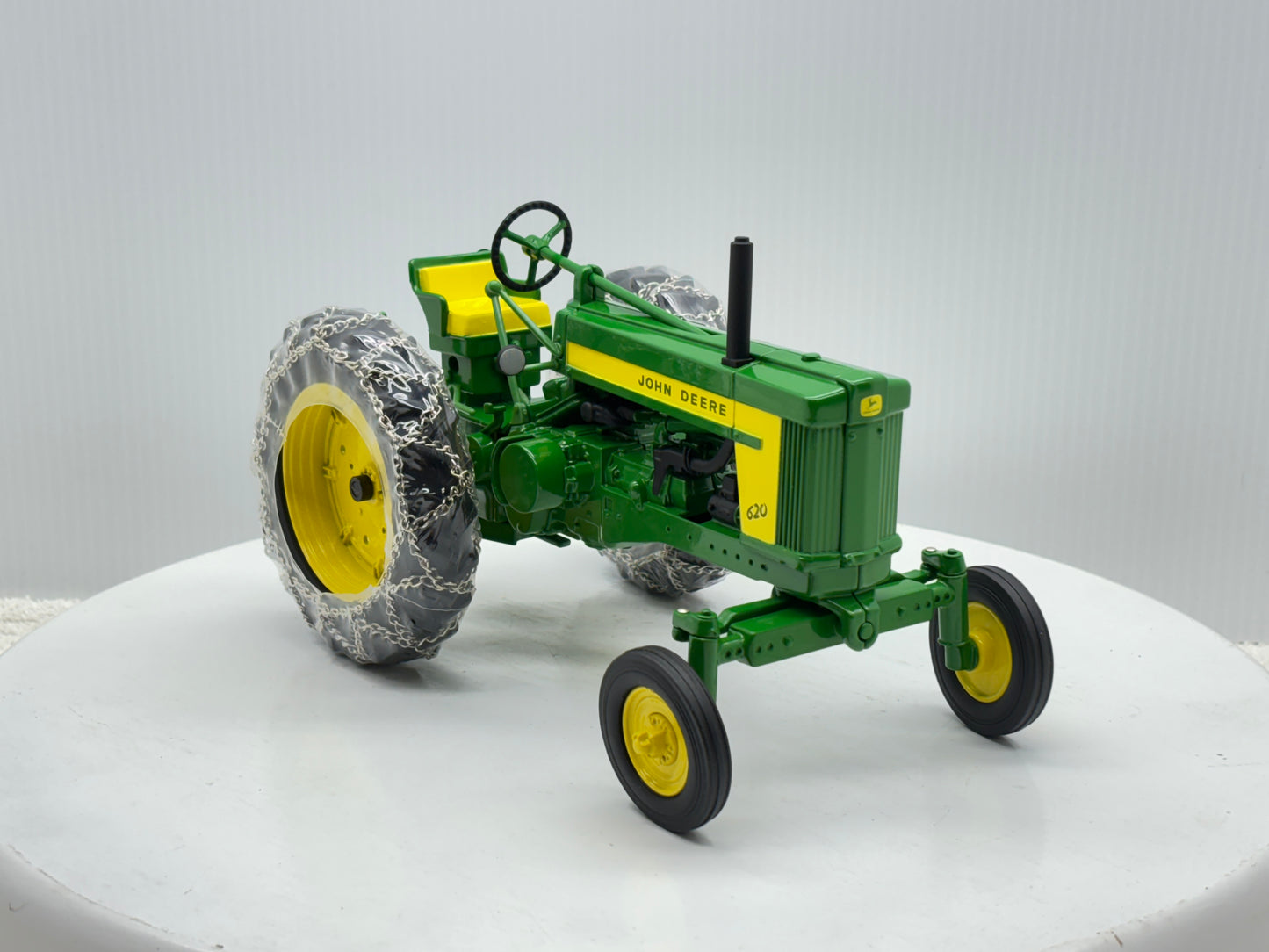 1/16 John Deere 620 Row Crop