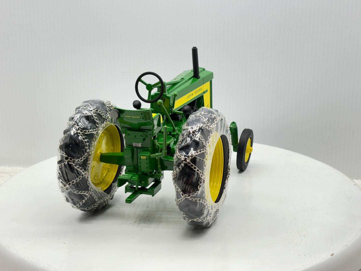 1/16 John Deere 620 Row Crop