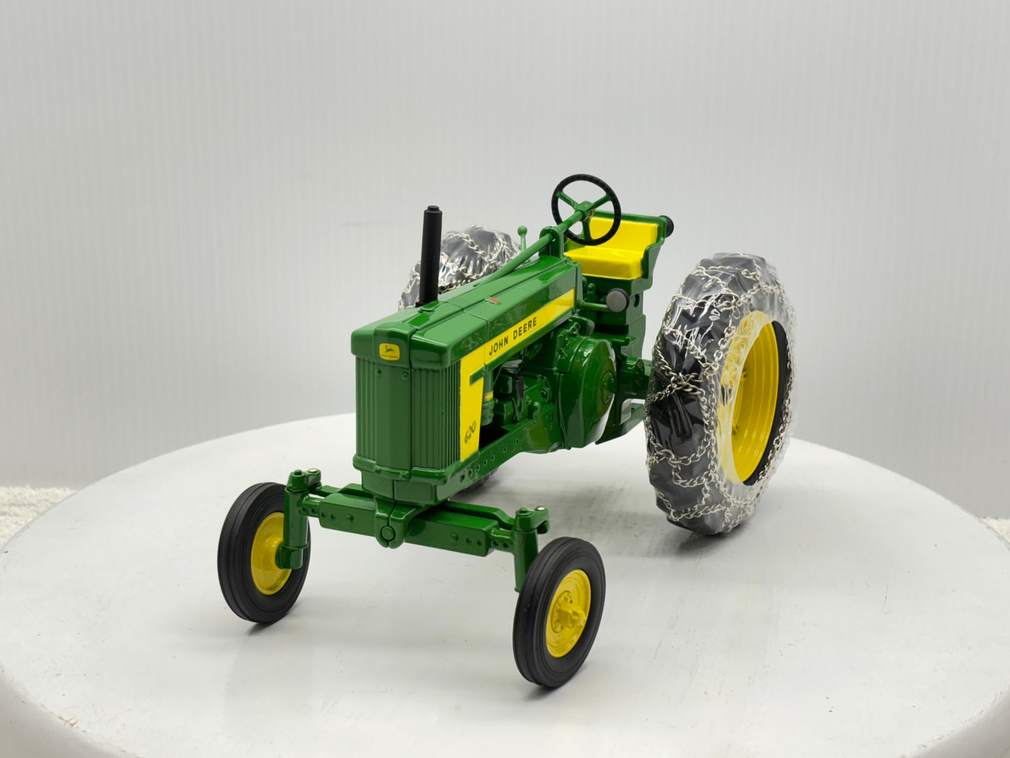 1/16 John Deere 620 Row Crop