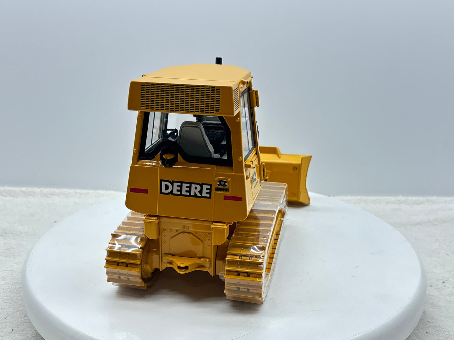 1/16 John Deere 650H Precision