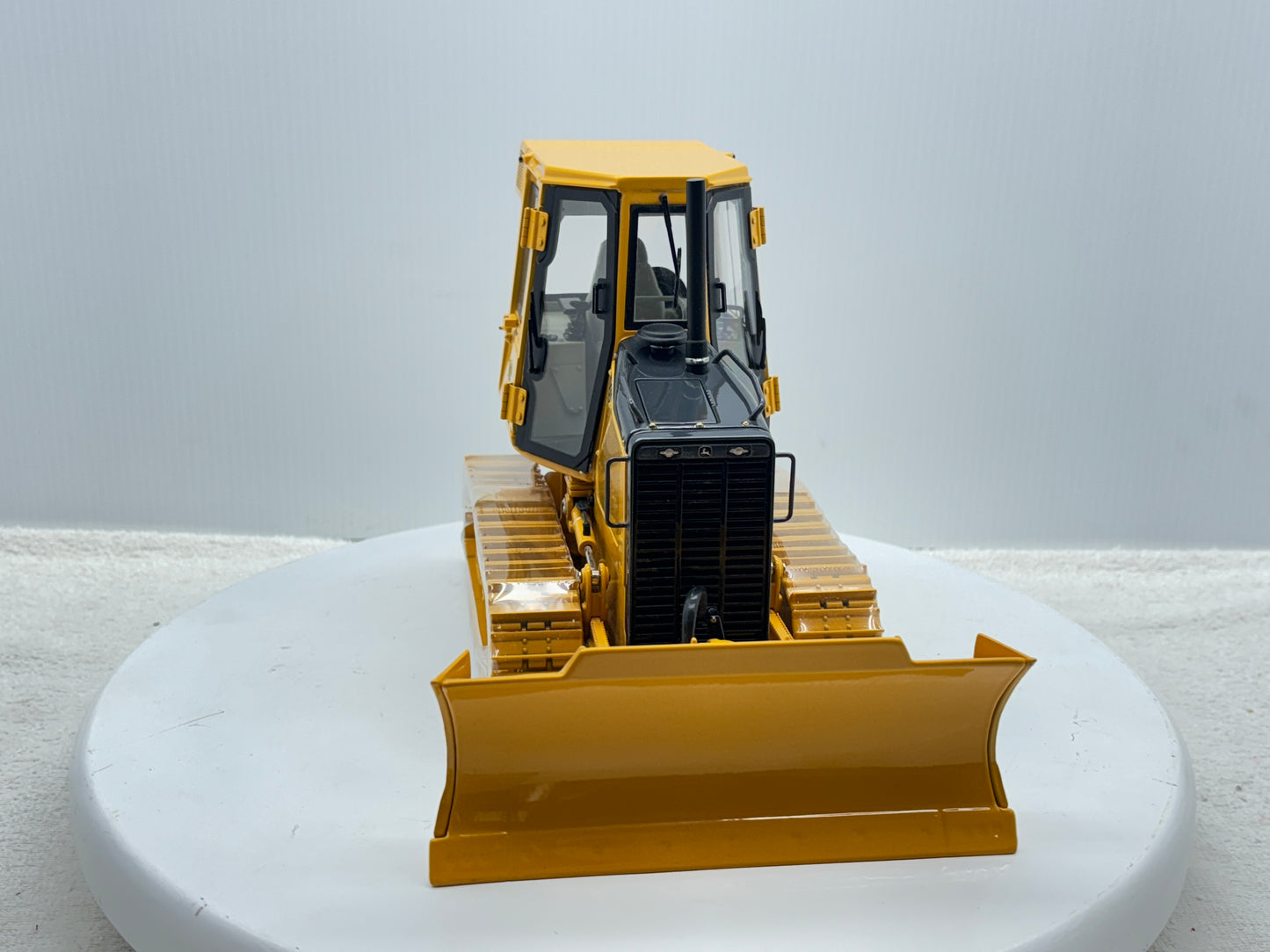 1/16 John Deere 650H Precision