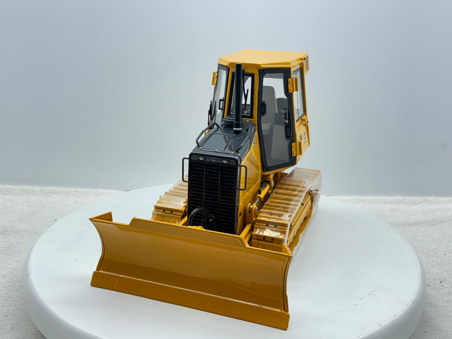 1/16 John Deere 650H Precision