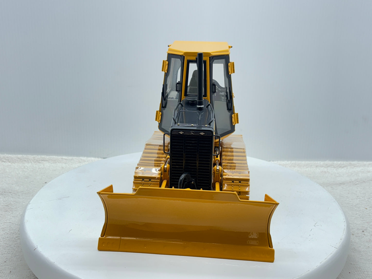 1/16 John Deere 650H Precision