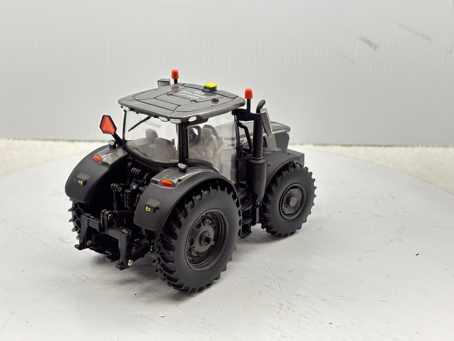 1/32 John Deere 6R 155 Charcoal