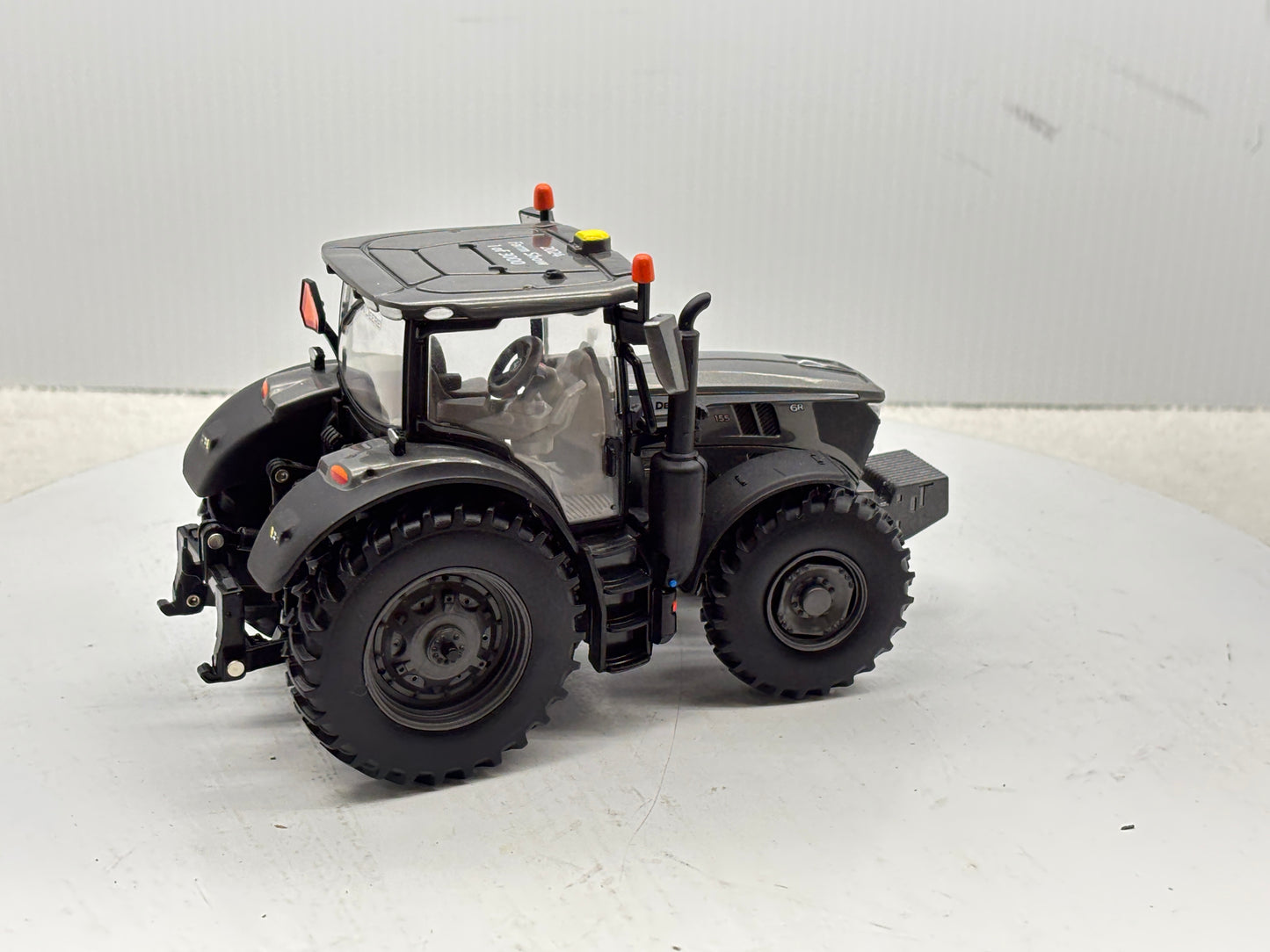 1/32 John Deere 6R 155 Charcoal