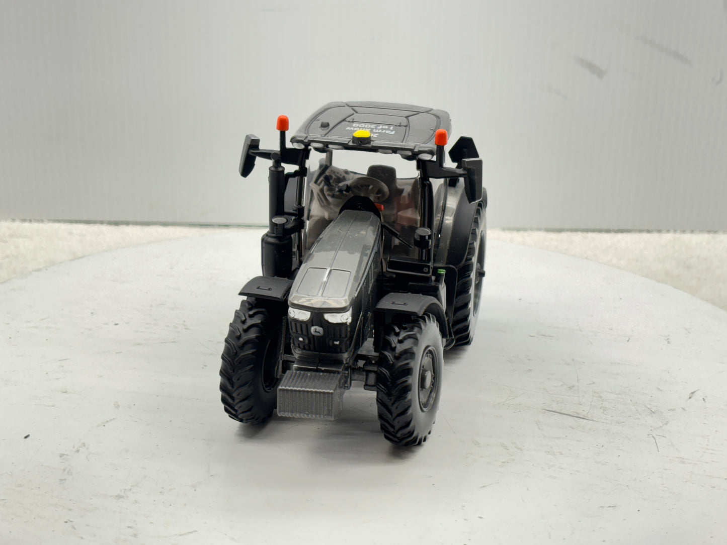 1/32 John Deere 6R 155 Charcoal