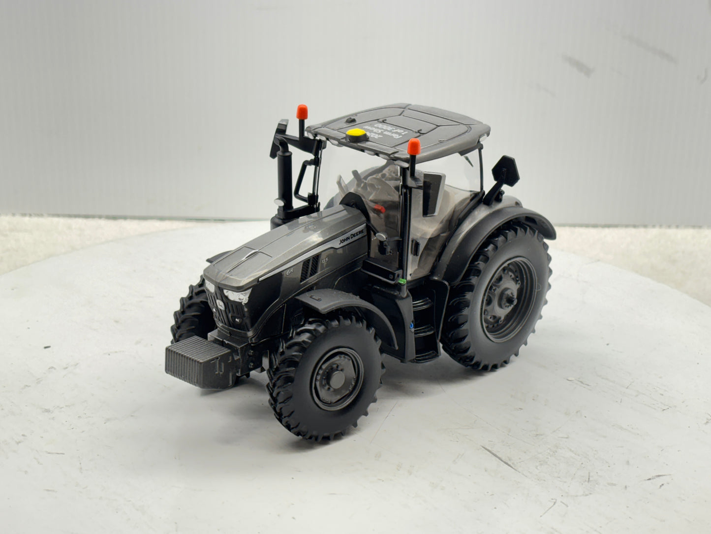 1/32 John Deere 6R 155 Charcoal