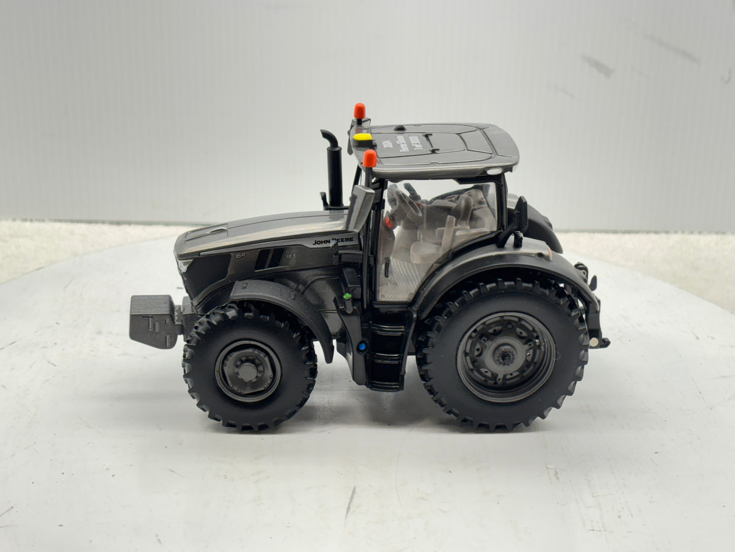 1/32 John Deere 6R 155 Charcoal