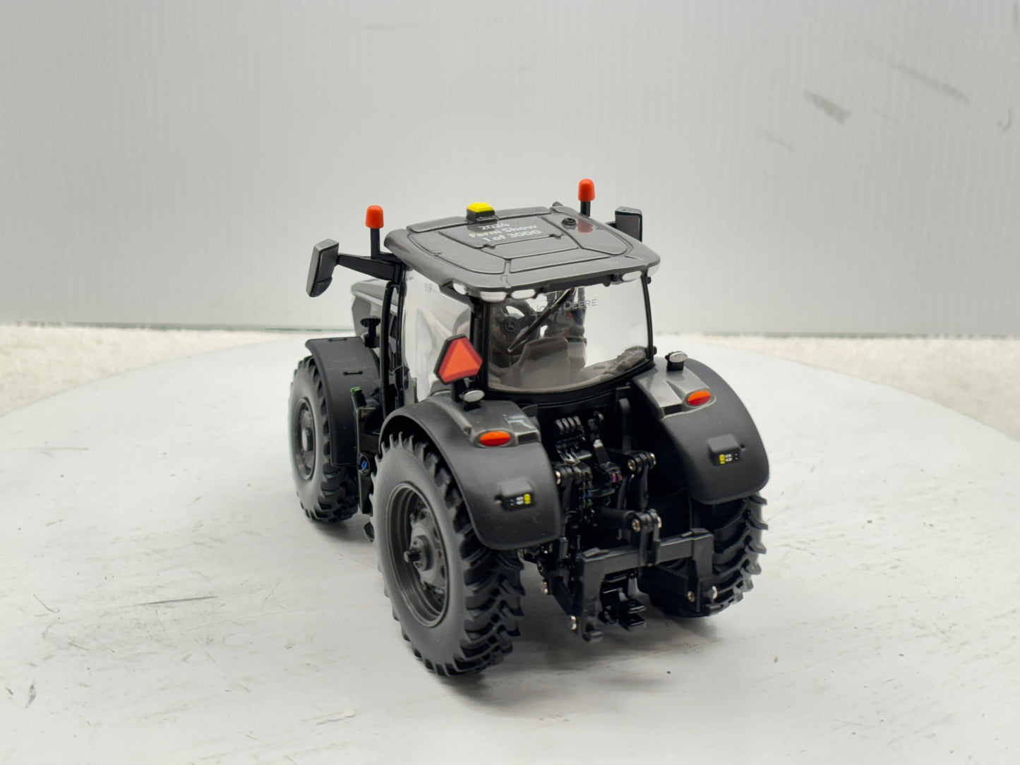 1/32 John Deere 6R 155 Charcoal