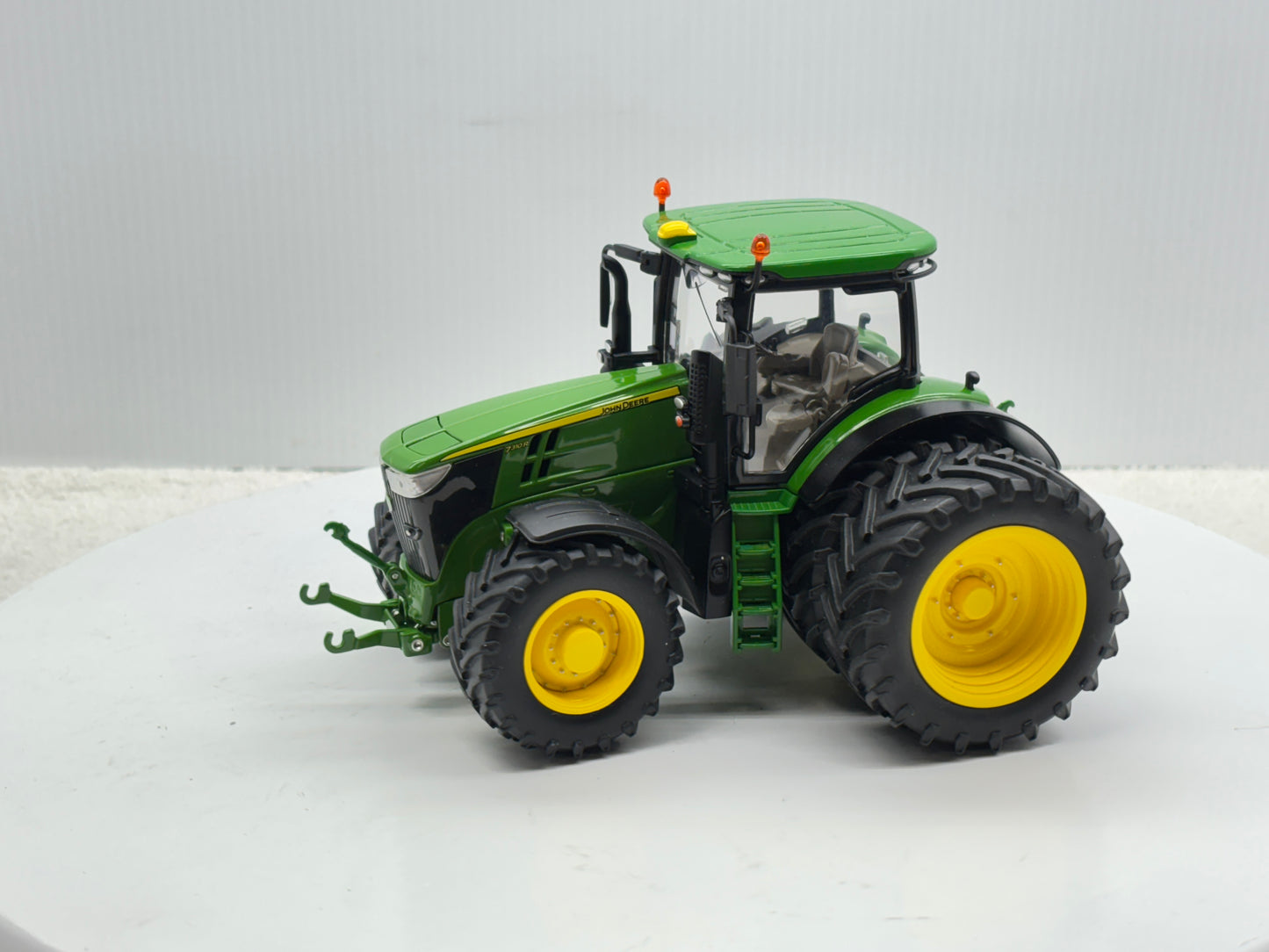 1/32 John Deere 7310R
